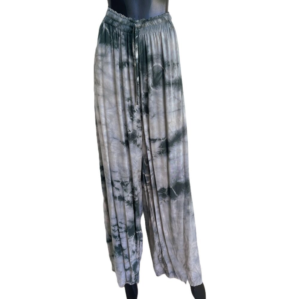 NWT Comfy Hand Tie-Dyed Wide Leg Rayon Challis Pants in Olive Green/Light Green